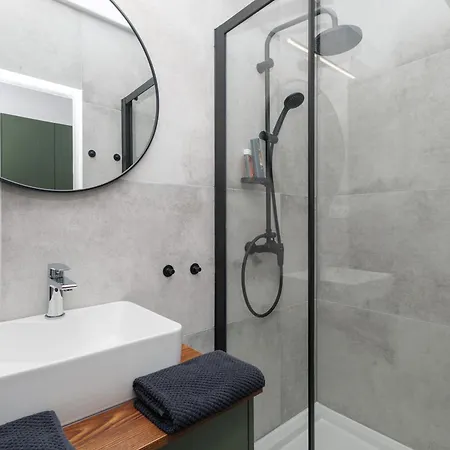 Plant&pillow 24h Self-check-in, Kosciol Mariacki 400m, Netflix Apartment