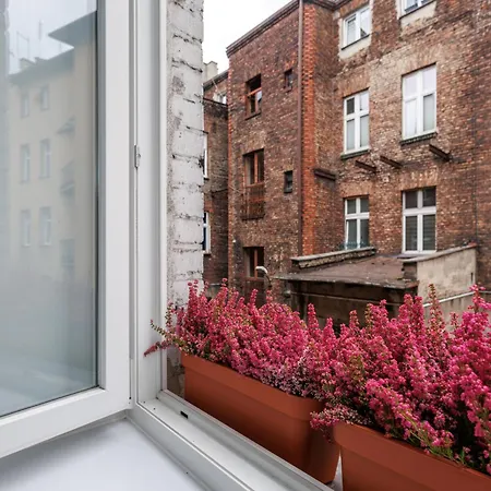 Plant&pillow 24h Self-check-in, Kosciol Mariacki 400m, Netflix *