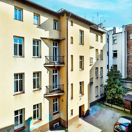Plant&pillow 24h Self-check-in, Kosciol Mariacki 400m, Netflix Apartment *